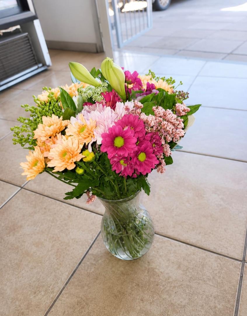 Pastel Meadow Glass Vase Arrangement